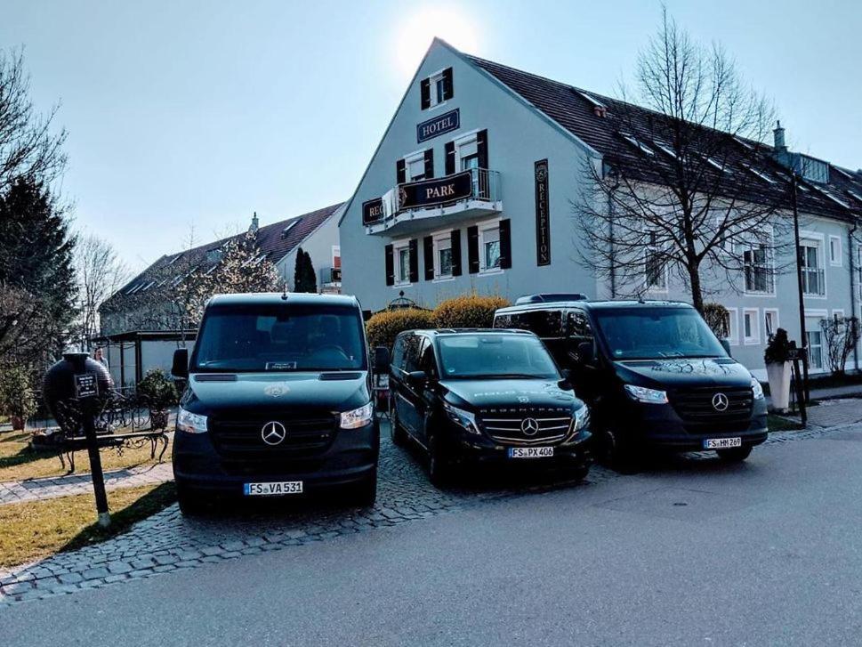 Runas Hotel Hallbergmoos Exterior photo